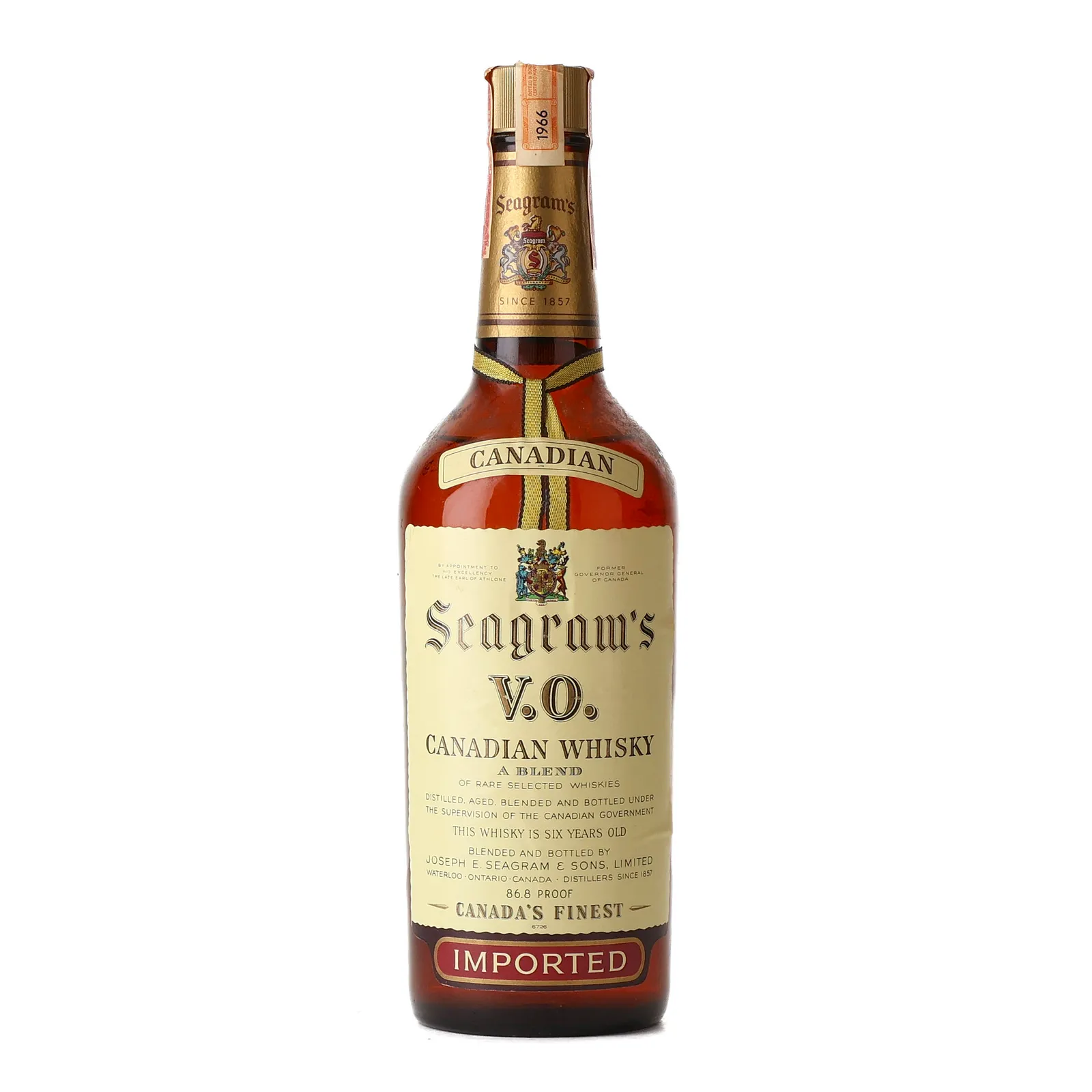 Seagram's V.O. 6 Year Old, 1966, 43.4% whisky bottle