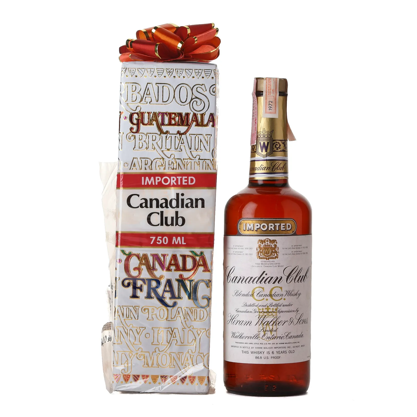 Canadian Club 6 Year Old, 1972, 40% whisky bottle