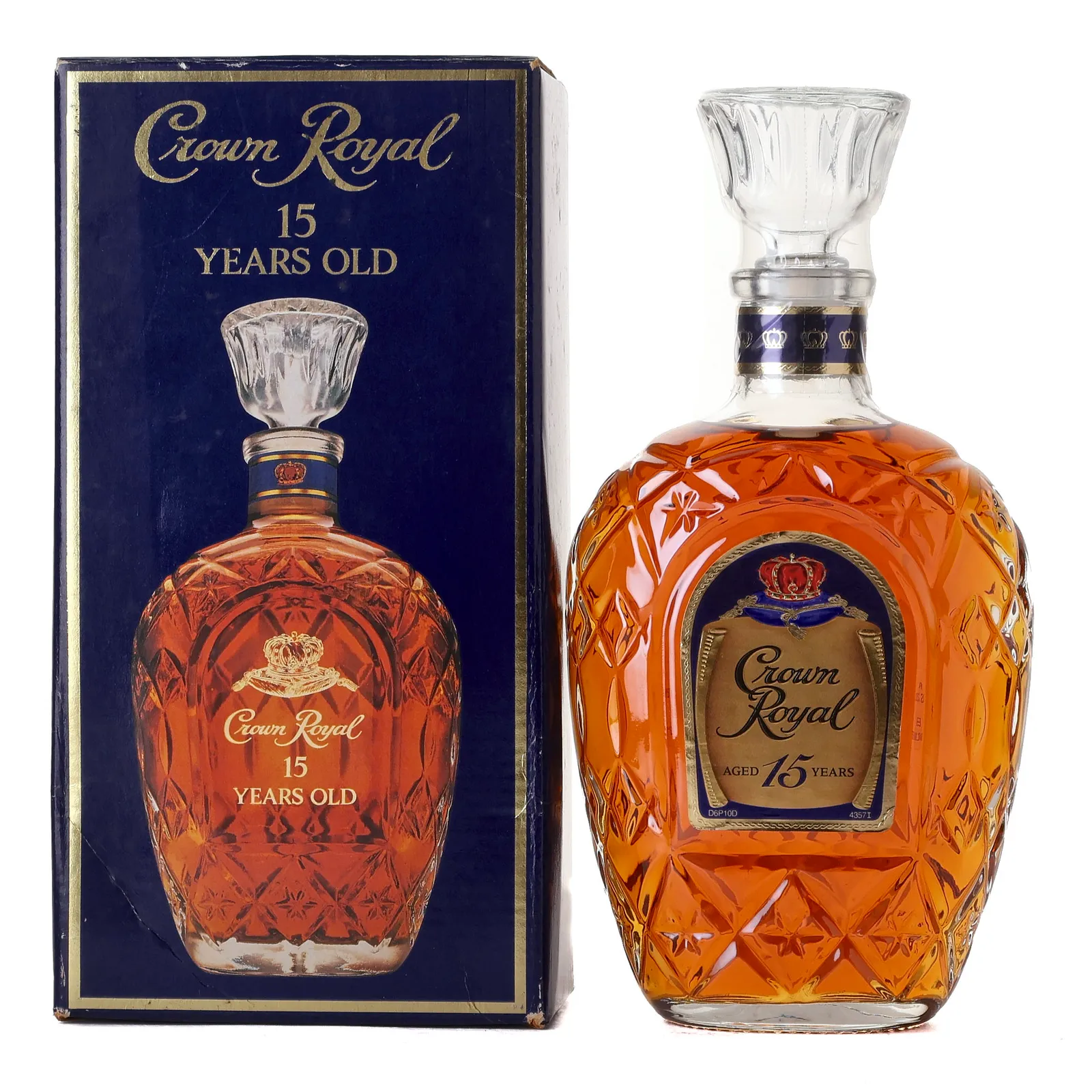 Crown Royal 15 Year Old, Oak Cask, 40% whisky bottle