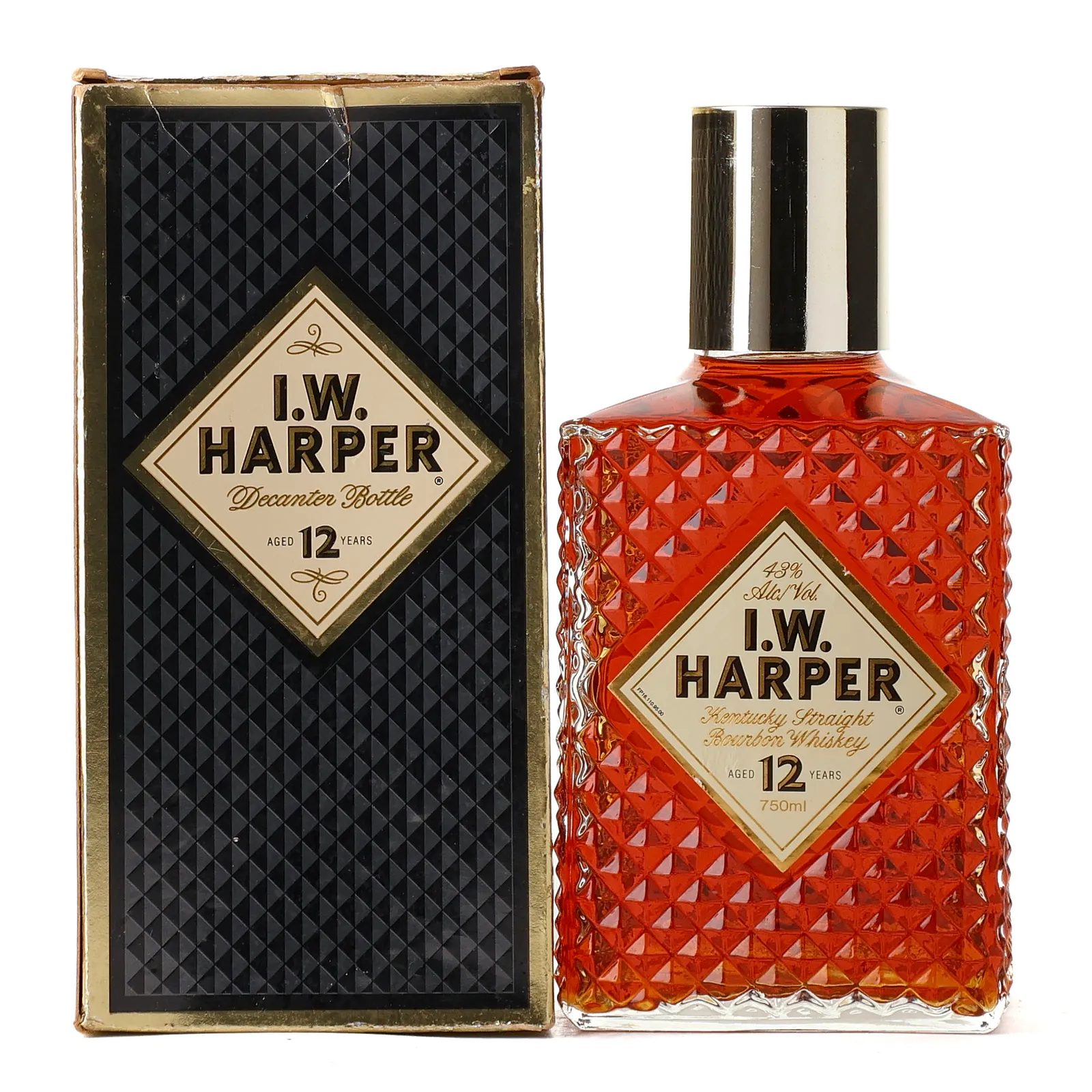 I.W. Harper 12 Year Old, New Charred Oak Cask, 43% whisky bottle